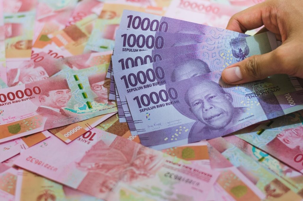 Rupiah Melemah Malah Bikin Untung? Ini Rahasianya 1 Rupiah Melemah Malah Bikin Untung? Ini Rahasianya